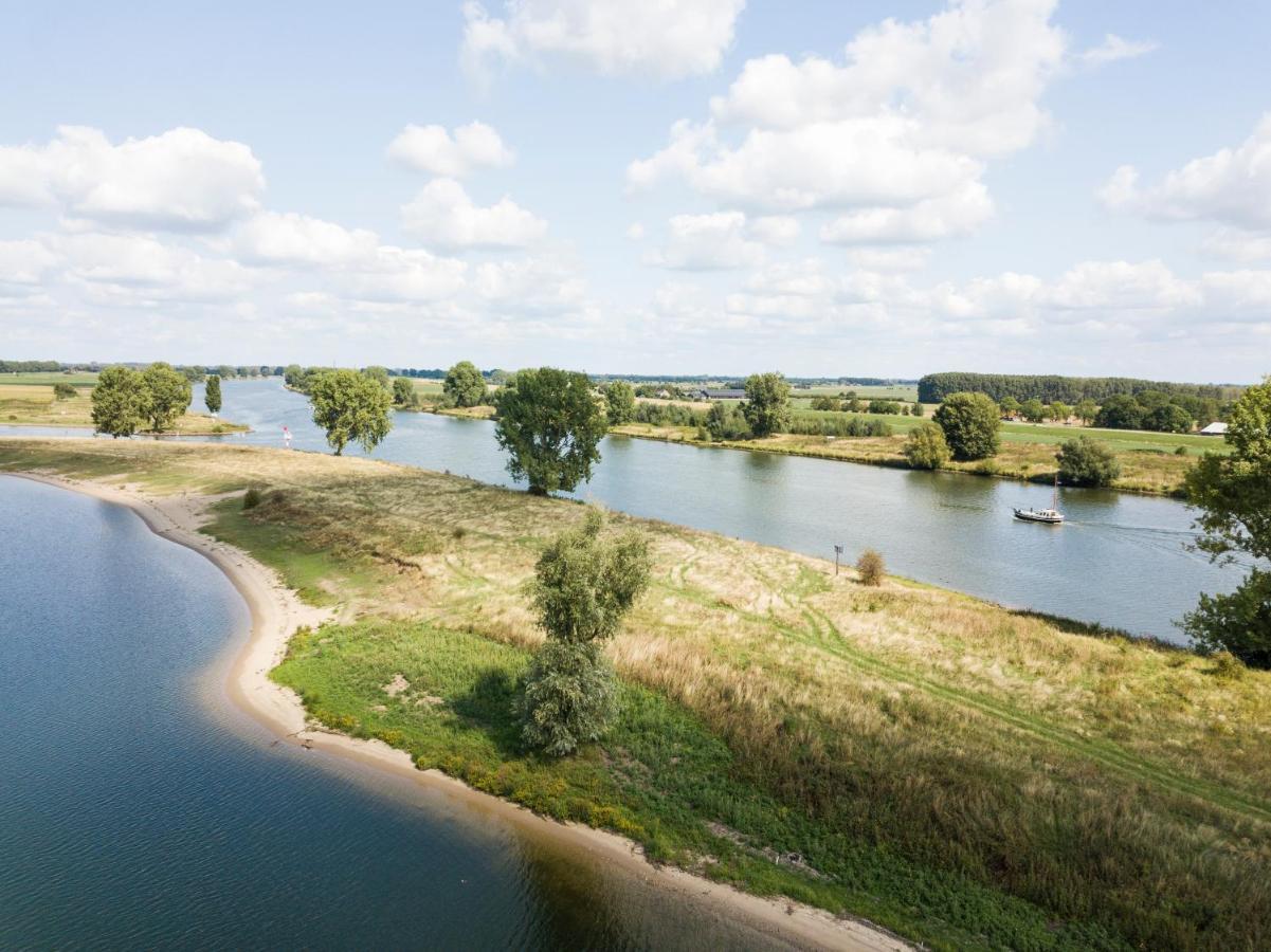 Jachthuren Kerkdriel Buitenkant foto